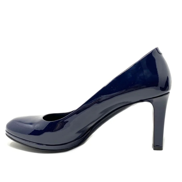 Gucci Navy Patent Leather Heels - Picture 4 of 7